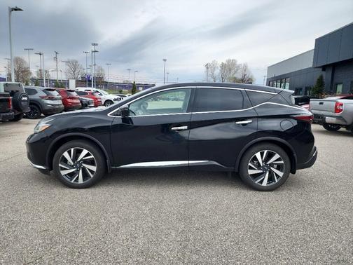 2023 Nissan Murano SL