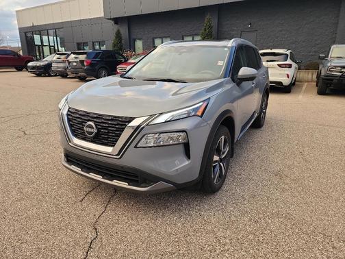 Boulder Gray Pearl 2023 Nissan Rogue SL
