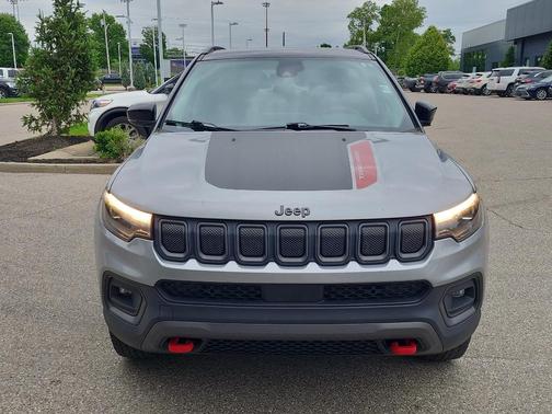 Billet Silver Metallic Clearcoat 2022 Jeep Compass Trailhawk