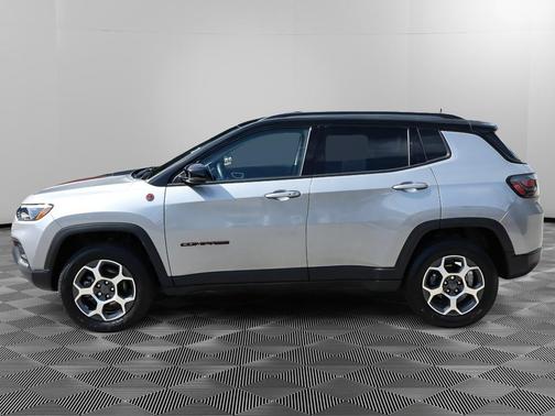 Billet Silver Metallic Clearcoat 2022 Jeep Compass Trailhawk