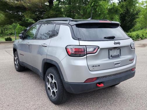 Billet Silver Metallic Clearcoat 2022 Jeep Compass Trailhawk
