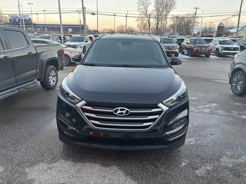 2017 Hyundai TUCSON SE Plus