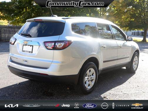 2017 Chevrolet Traverse LS