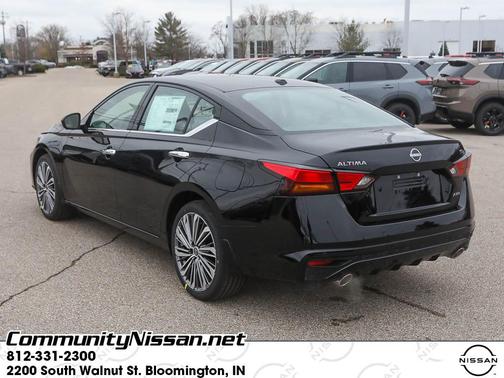 2025 Nissan Altima SL