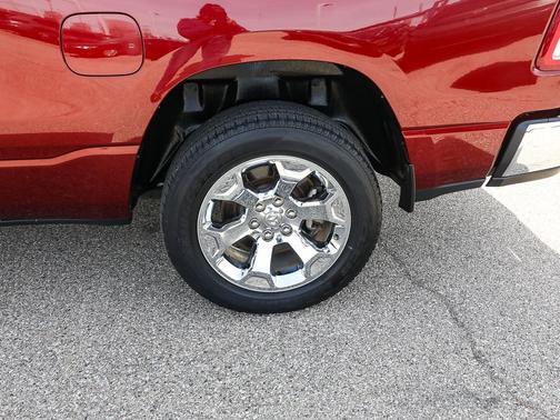 Delmonico Red Pearlcoat 2022 RAM 1500 Big Horn