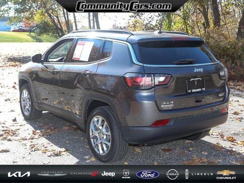 2022 Jeep Compass Latitude Lux