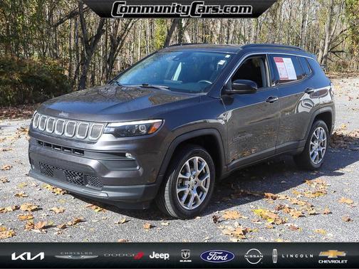 2022 Jeep Compass Latitude Lux