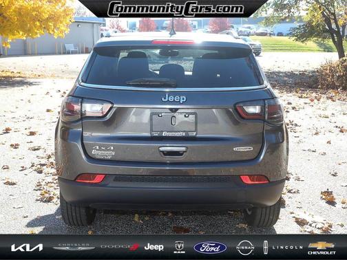 2022 Jeep Compass Latitude Lux