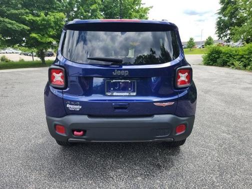 2021 Jeep Renegade Trailhawk