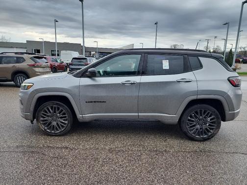 2022 Jeep Compass Altitude