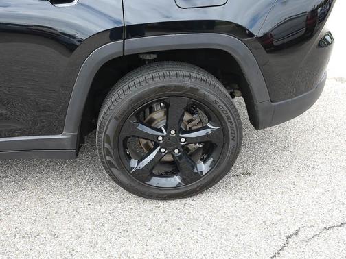 Diamond Black 2023 Jeep Grand Cherokee Limited