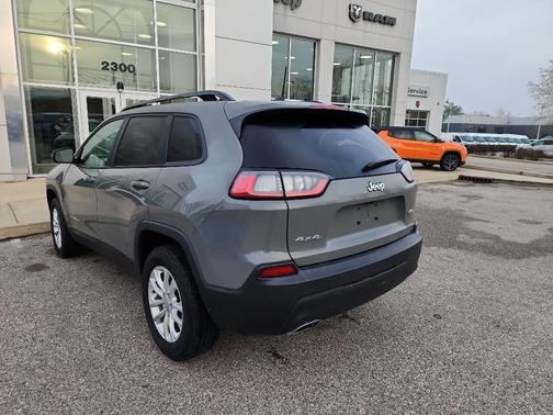 2022 Jeep Cherokee Latitude Lux