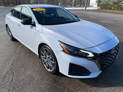 2024 Nissan Altima 2.0 SR