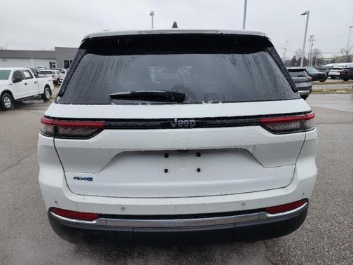 2022 Jeep Grand Cherokee 4xe Base