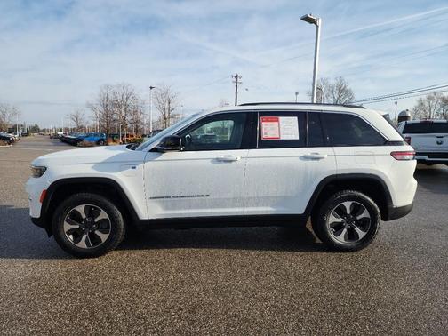 2022 Jeep Grand Cherokee 4xe Base