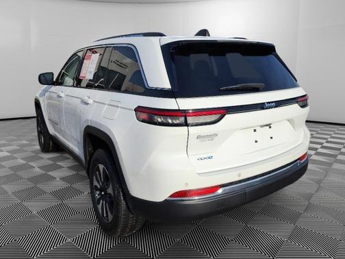 2022 Jeep Grand Cherokee 4xe Base