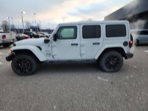 2022 Jeep Wrangler Unlimited 4xe Sahara