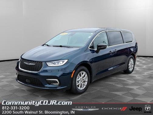2024 Chrysler Pacifica Touring-L