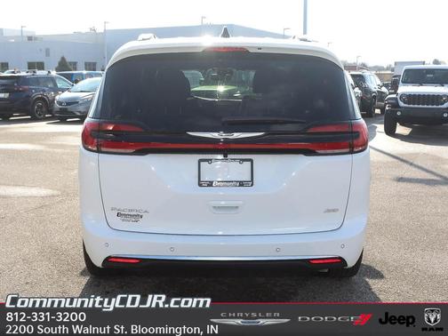 2026 Chrysler Pacifica Pinnacle