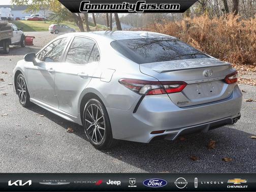 2024 Toyota Camry SE