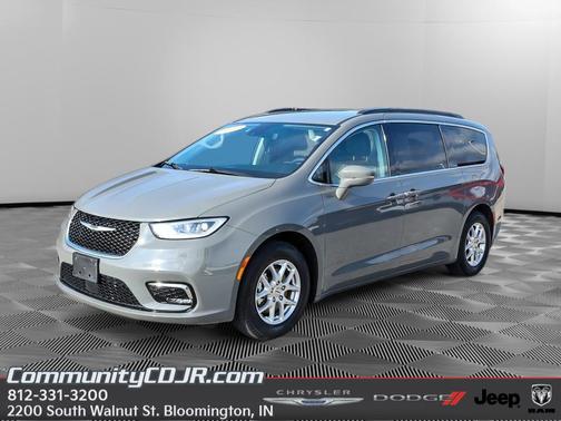 Ceramic Gray Clearcoat 2022 Chrysler Pacifica Touring-L