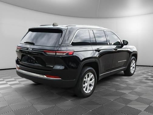 Diamond Black 2023 Jeep Grand Cherokee Limited