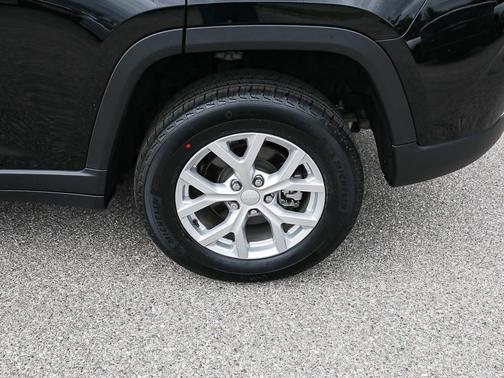 Diamond Black 2023 Jeep Grand Cherokee Limited