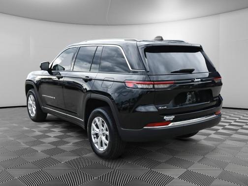 Diamond Black 2023 Jeep Grand Cherokee Limited