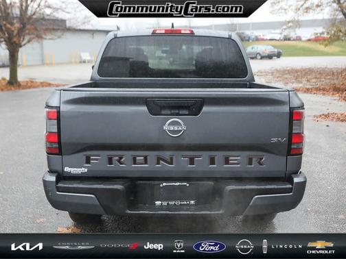 2023 Nissan Frontier SV
