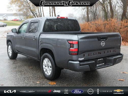 2023 Nissan Frontier SV