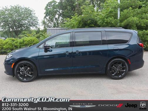 2025 Chrysler Pacifica Limited