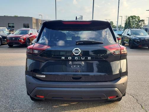 Black 2021 Nissan Rogue S