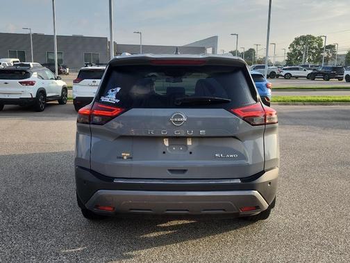 Boulder Gray Pearl 2023 Nissan Rogue SL