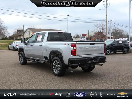2022 Chevrolet Silverado 2500 Custom