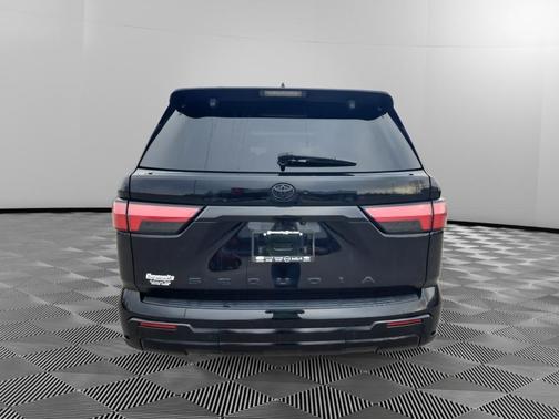 2024 Toyota Sequoia Platinum