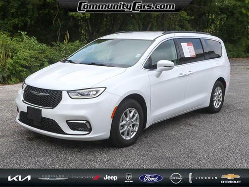 2022 Chrysler Pacifica Touring-L