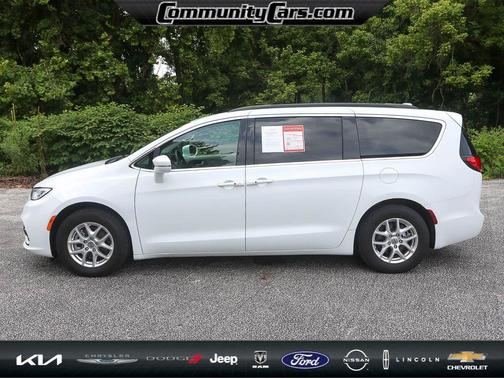 2022 Chrysler Pacifica Touring-L