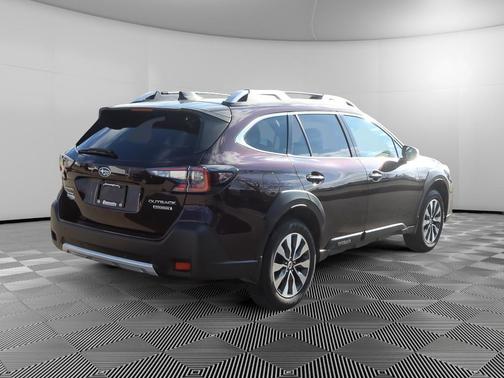 2023 Subaru Outback Touring