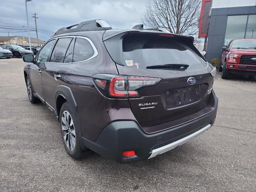 2023 Subaru Outback Touring