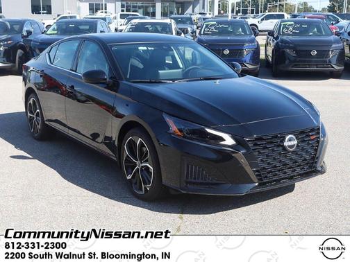 2025 Nissan Altima SR