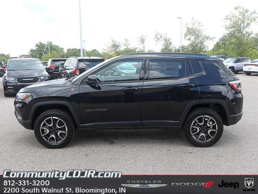 2025 Jeep Compass Trailhawk