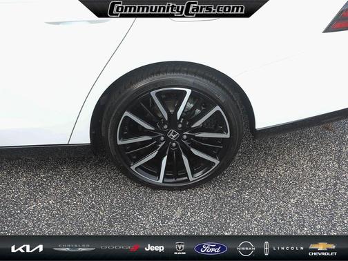 2025 Honda Accord Hybrid Touring