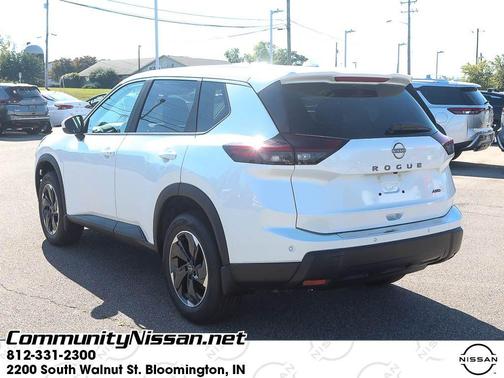 2026 Nissan Rogue SV