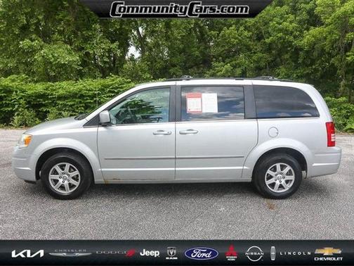 2010 Chrysler Town & Country Touring