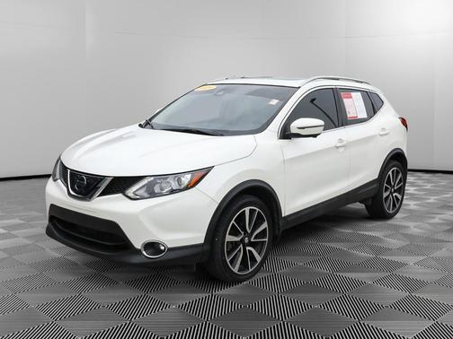 White 2019 Nissan Rogue Sport SL