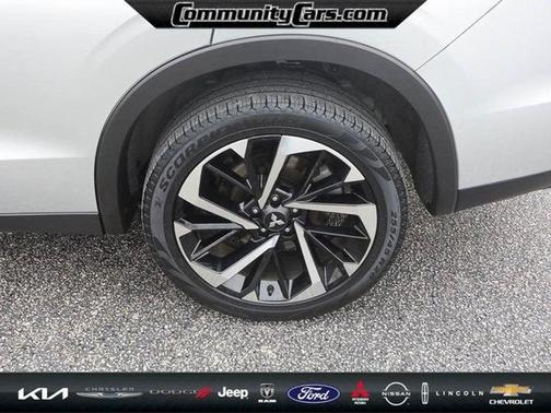 2022 Mitsubishi Outlander ES