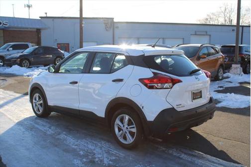 2020 Nissan Kicks S