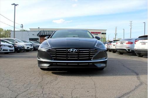 2020 Hyundai SONATA SE