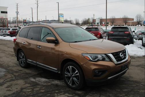 2017 Nissan Pathfinder Platinum