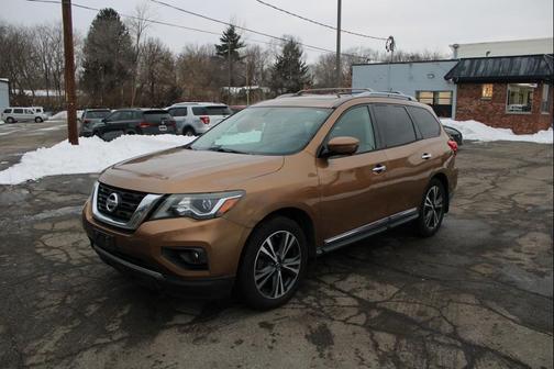 2017 Nissan Pathfinder Platinum